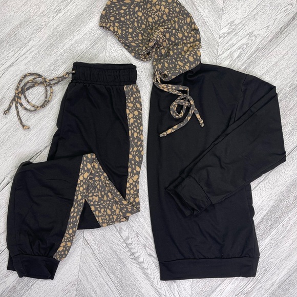 Loungewear Set - Picture 1 of 4